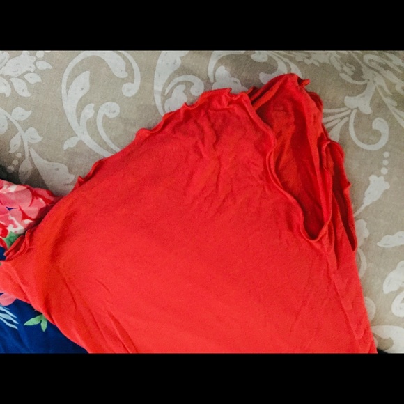 Gown - Picture 10 of 11